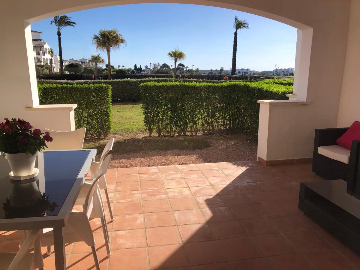 Villa Life . Precioso Bajo Frente Piscina Sucina Exterior photo